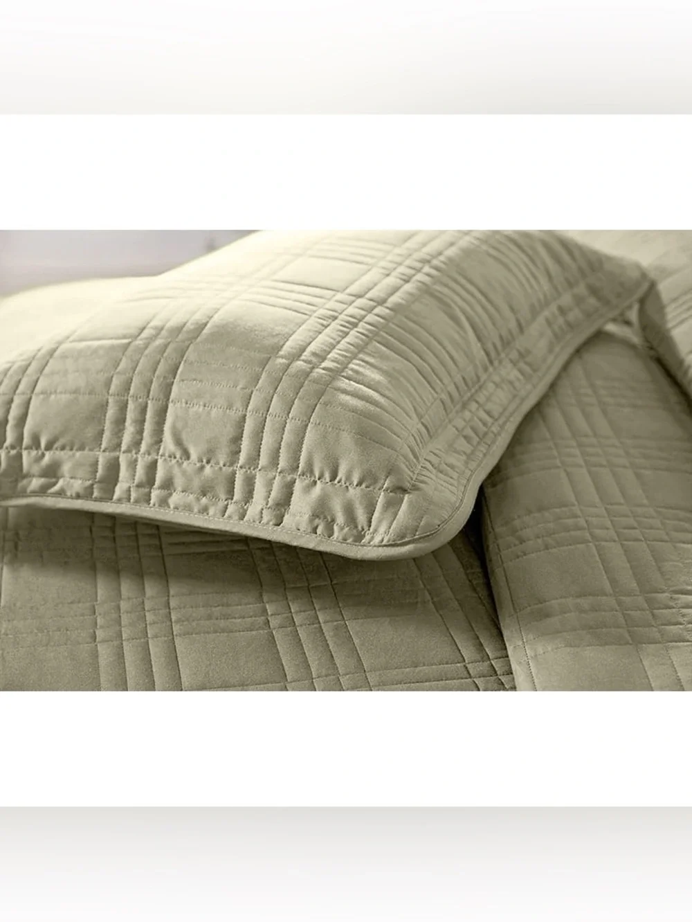 Reversible khaki oversized king 3 piece Quilt Set
